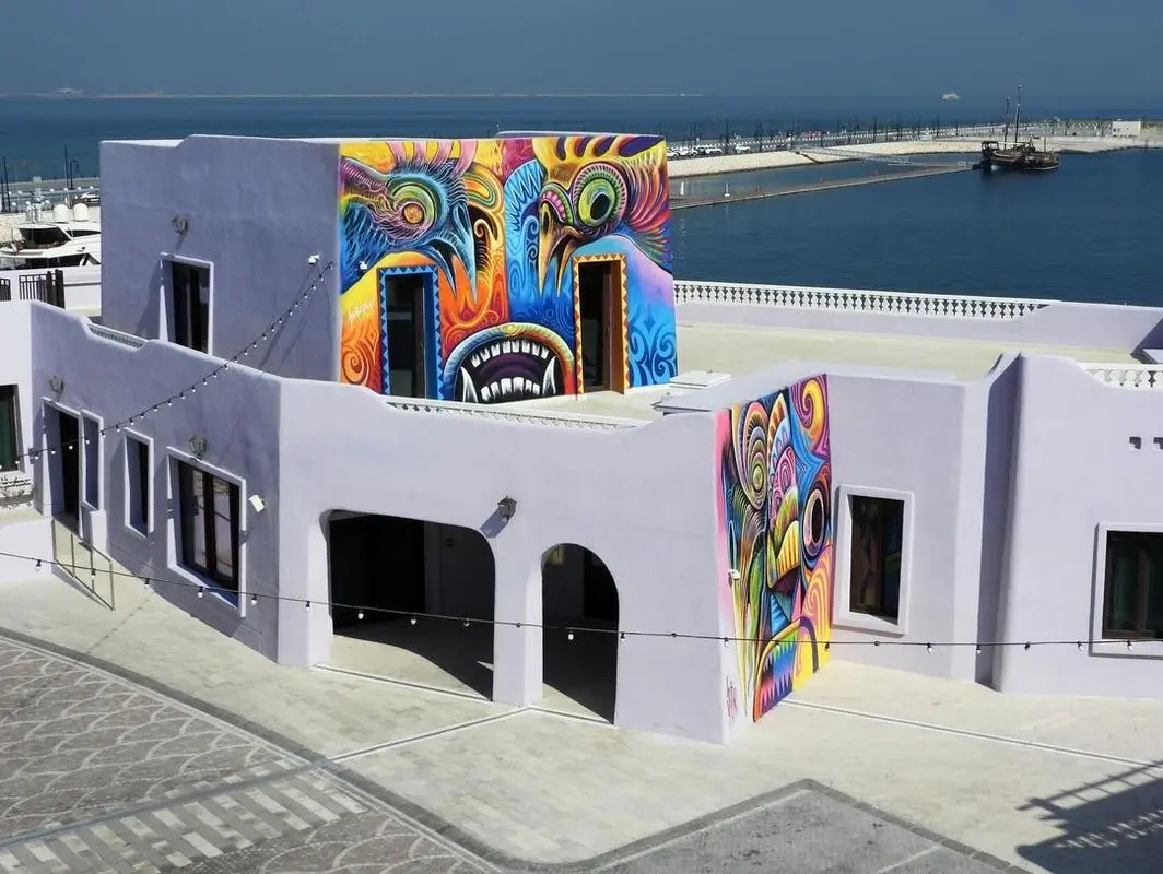 موزه‌های قطر Qatar Museums و نقاشی دیواری