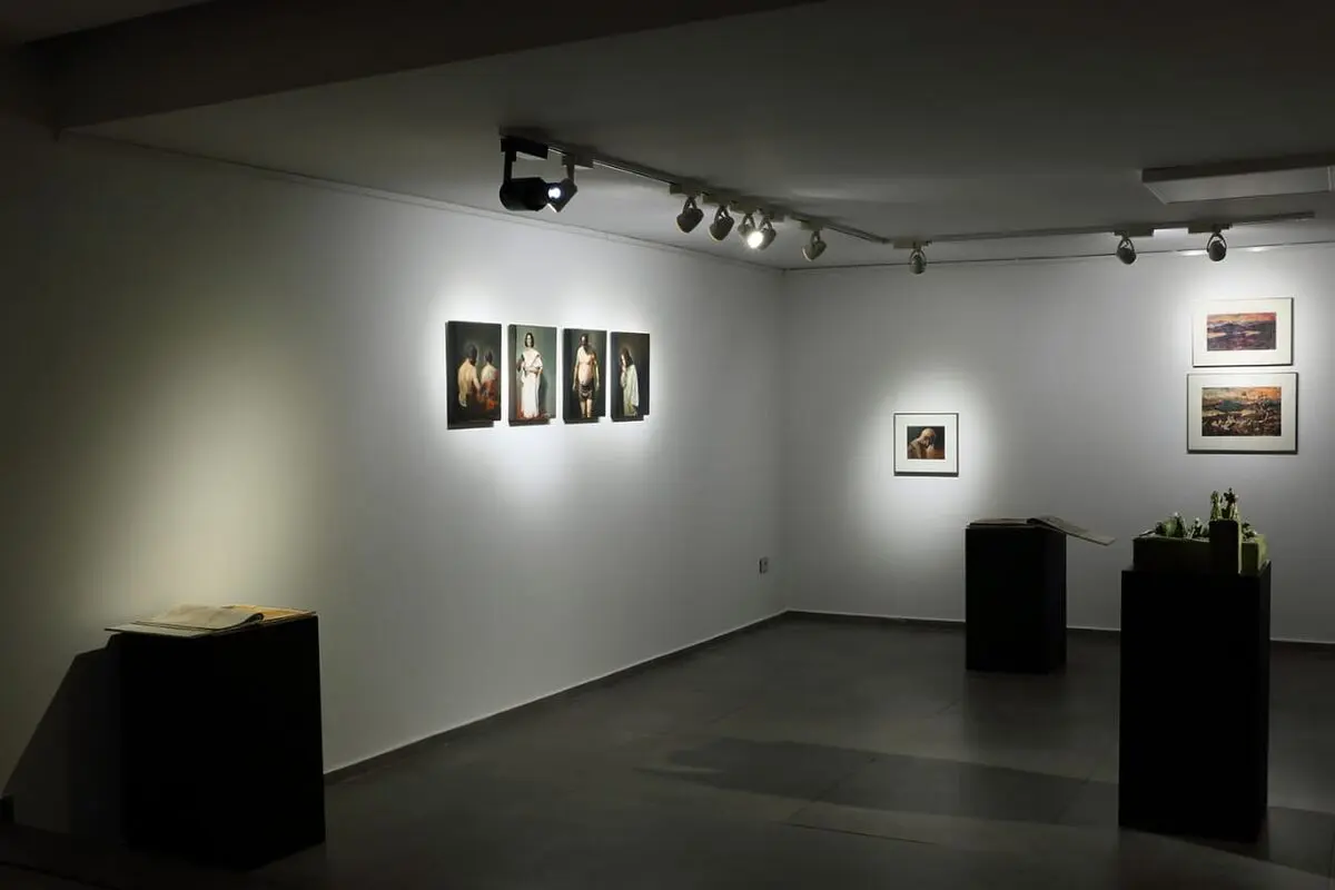 عظیم مرکباتچی گالری مژده
