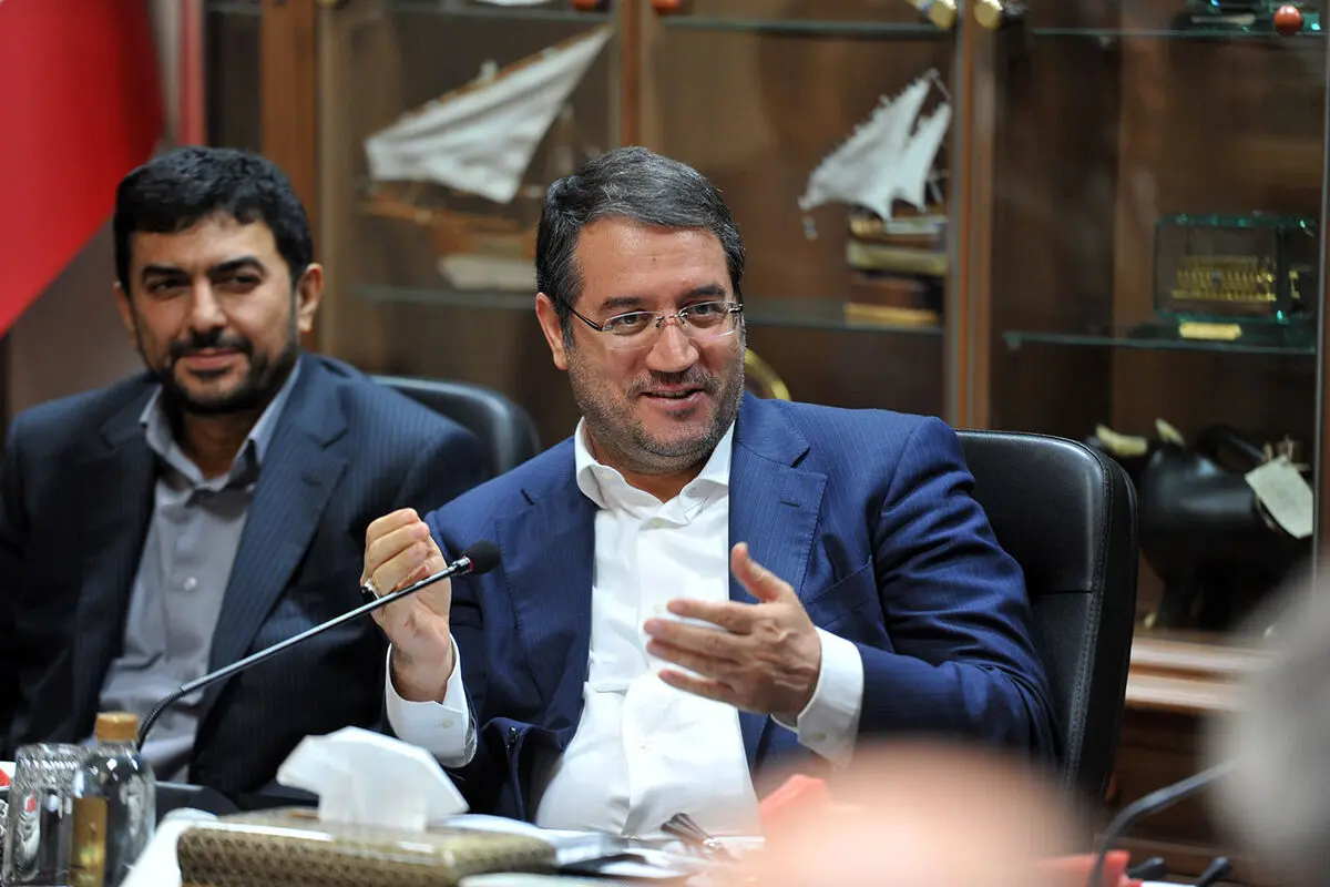 دیدار جمعی از هنرمندان با رضا رحمانی  وزیر صنعت، معدن و تجارت 