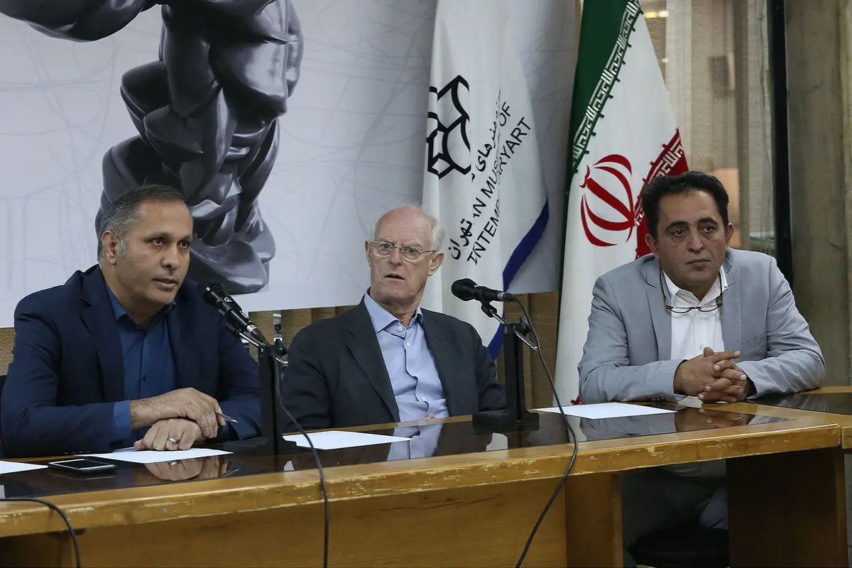 نشست خبری نمایشگاه آثار تونی کرگ هنرمند مجسمه ساز انگلیسی - آلمانی