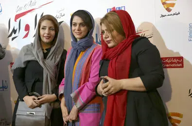 سلفی با سارا و آیدا در آزادی/ گزارش تصویری ایران‌آرت از اکران مردمی فیلم مازیار میری