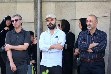 تشییع پیکر سید ضیاءالدین دری از خانه سینما