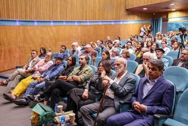 رونمایی کتاب آیدین آغداشلو 