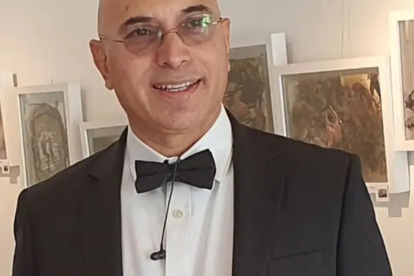 Art Market: A Suggestion Arash Rajabpour