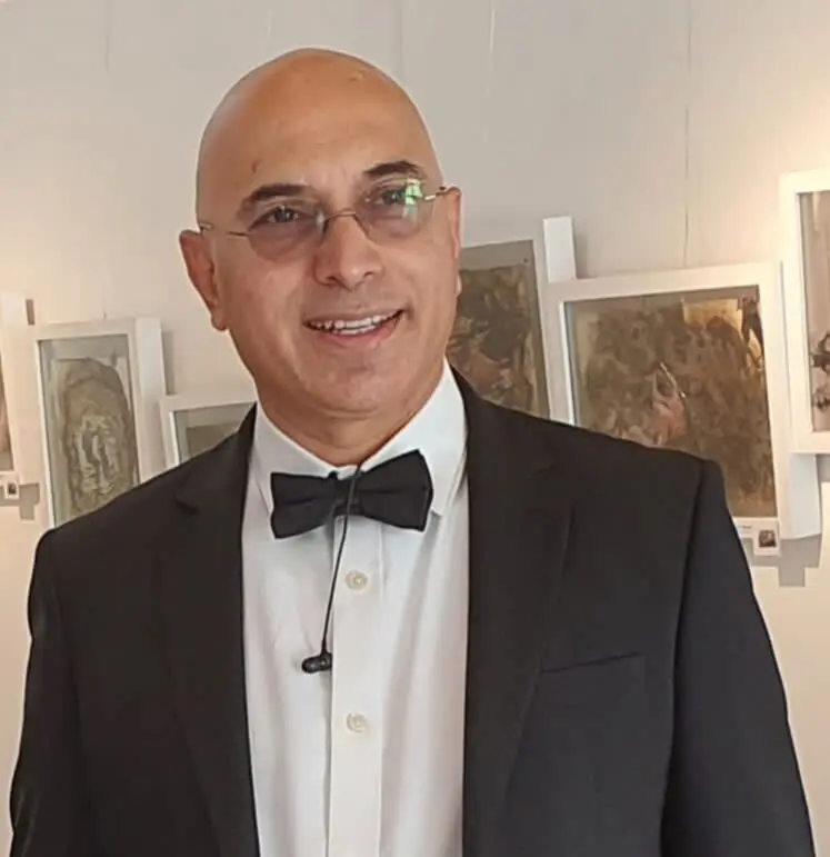 Art Market: A Suggestion Arash Rajabpour