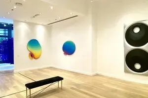Please Look at wall carefully In Galloire Art Gallery Dubai 