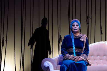 نمایش "کابوس حضرت اشرف" در سالن استاد ناظرزاده کرمانی