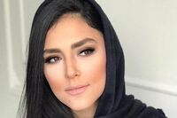 ست سبز شلوار و گوشواره هدی زین‌العابدین/عکس