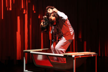 اجرای نمایش "کارد، ترنج، زلیخا" در سالن سایه