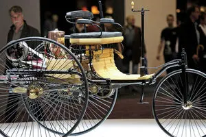 اولین خودروی تاریخ / عکس