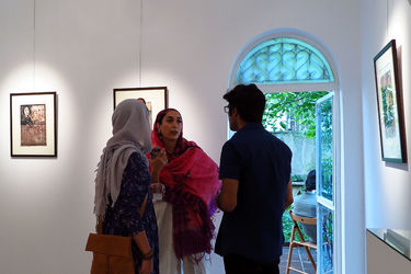 نمایشگاه چاپ دستی های ندا تولایی در گالری آتبین