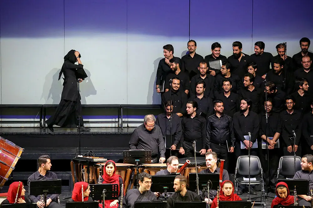 اجرای ارکستر سمفونیک تهران به رهبری شهرداد روحانی در تالار وحدت