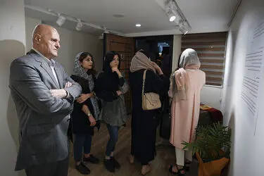 نمایشگاه عکس مژگان راسخی‌نژاد و محیا کشفی در گالری بهارک