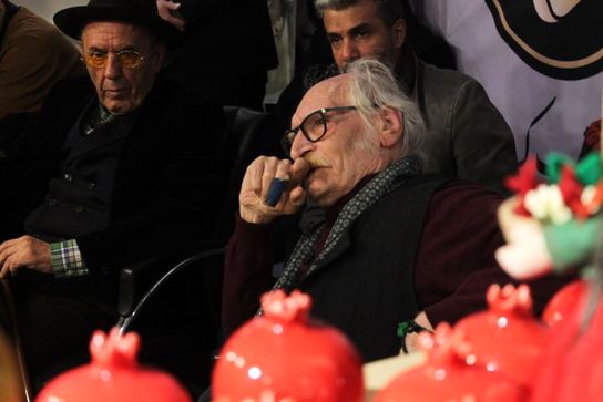 شب یلدا کافه کتاب کربن