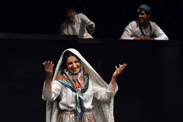 نمایش "چل گیس"در تالار چهارسو تئاتر شهر