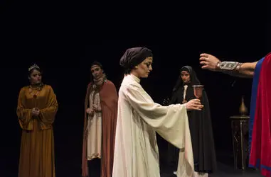 نمایش "نه نه نه" در تماشاخانه مهرگان