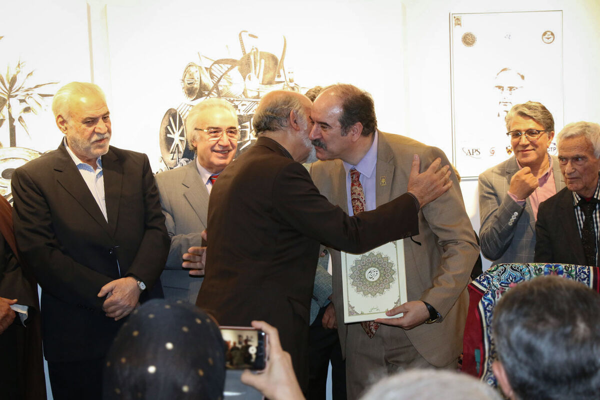 رونمایی از کتاب 