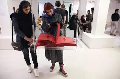 خود انتشاریِ هنرمندان را در گالری آران ببینید