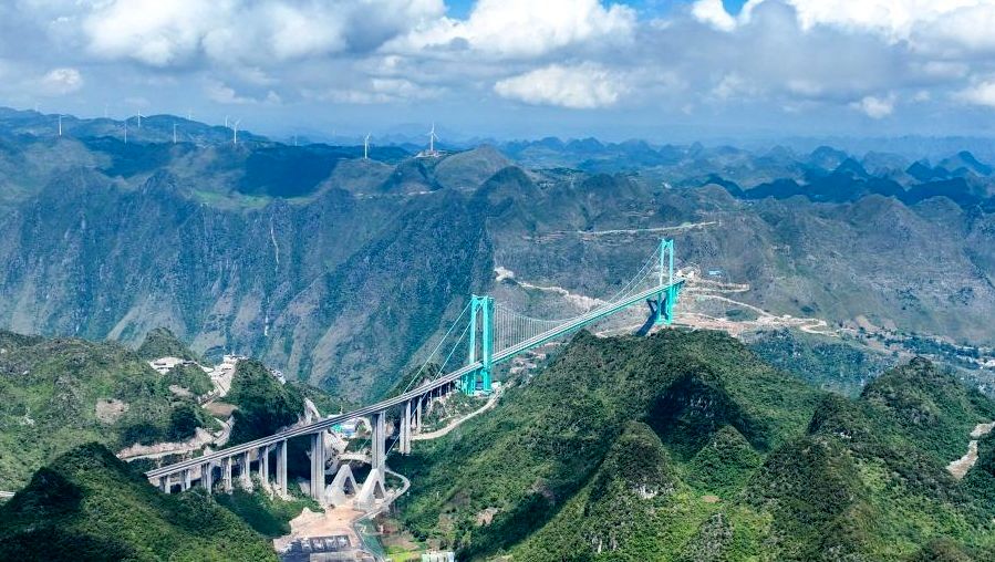 ببینید: افتتاح بلندترین پل جهان با ارتفاع ۶۲۵ متر