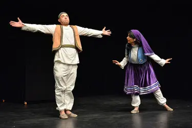 نمایش "چل گیس"در تالار چهارسو تئاتر شهر
