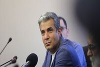 پای "عصر جدید" به دورهمی باز شد/ مهران مدیری و میزبانی از آریا عظیمی نژاد 