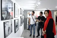 ببینید: استقبال از نمایشگاه سالانه عکس گالری مژده/ ۸۱ عکس از ۷۴ هنرمند