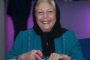 ببینید: خانم بازیگر ایرانی در ۸۲ سالگی مادر می شود