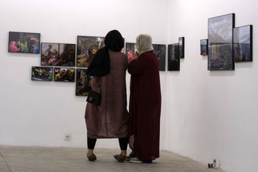 نمایشگاه عکس تهمینه منزوی در گالری راه ابریشم