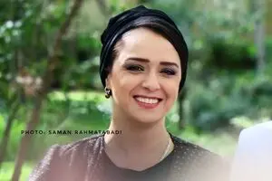 شباهت جالب ترانه علیدوستی به مادرش / مادر ترانه علیدوستی یک هنرمند است +عکس