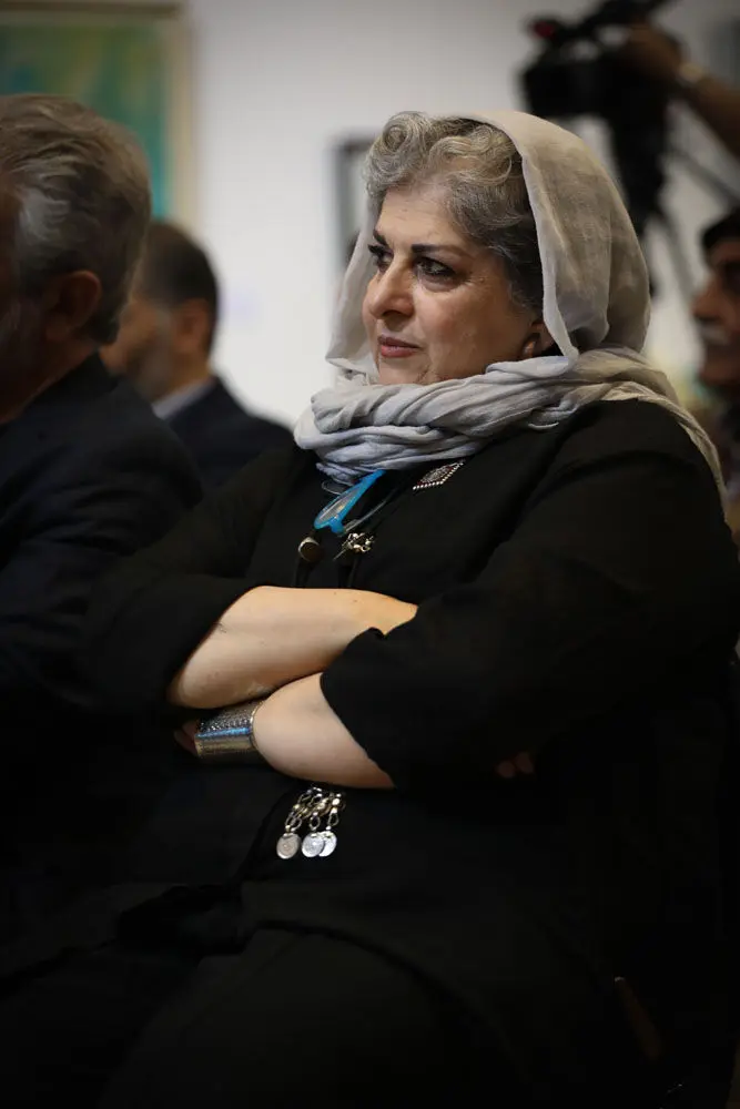 نمایشگاه و فروش آثار 
