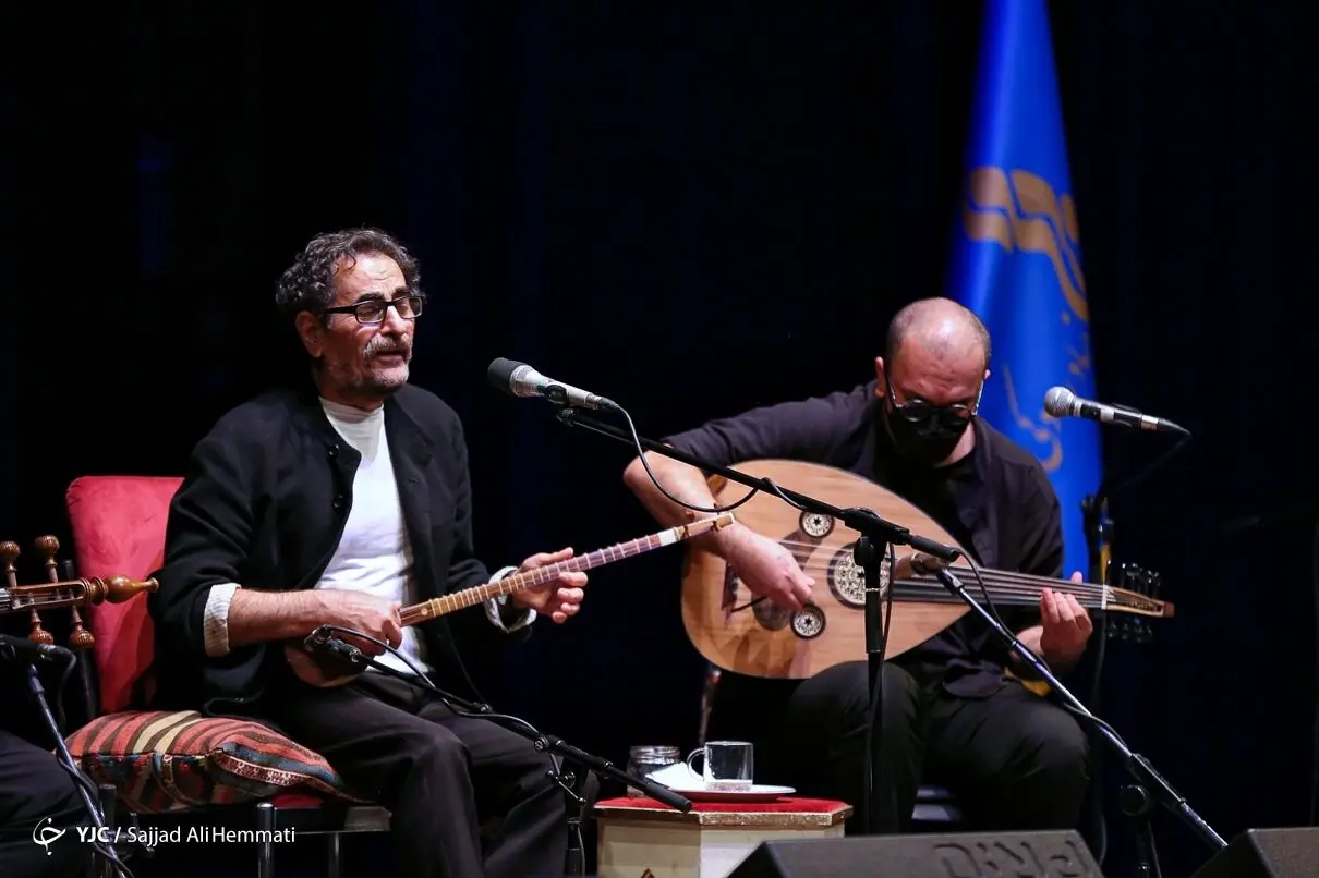 در کنسرت آنلاین شهرام ناظری چه گذشت؟/ از اجرایی در فراق شجریان تا گلایه‌های شوالیه آواز