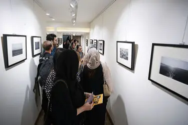 نمایشگاه عکس مژگان راسخی‌نژاد و محیا کشفی در گالری بهارک