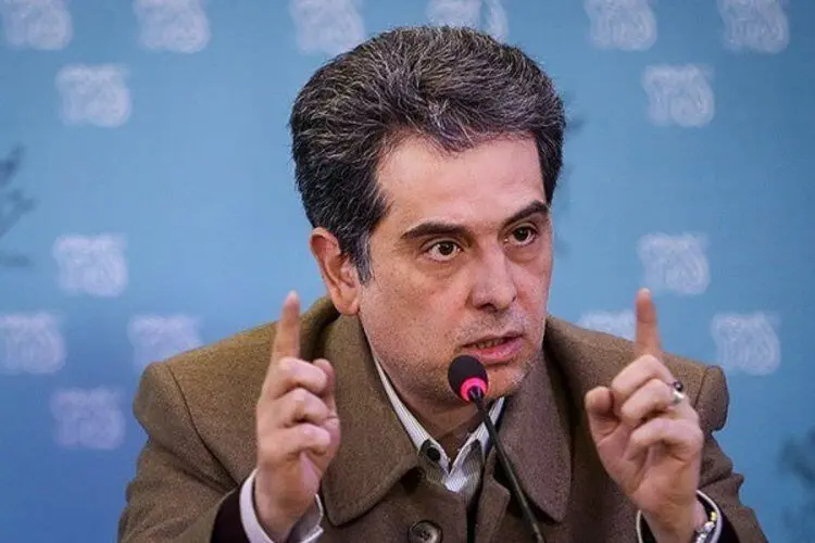 اعتراض شدید یک موزیسین به رائفی‌پور/ عذرخواهی نکند از جشنواره فجر استعفا می‌دهم