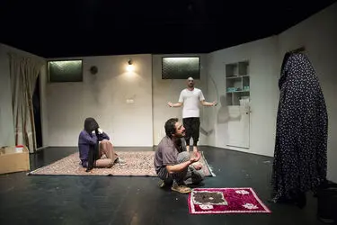 نمایش "عمل" در عمارت نوفل‌لوشاتو