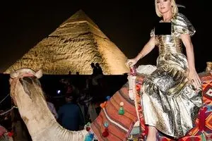 الهام گرفتن کیتی پری از مصر باستان در مجموعه جدیدش/ عکس