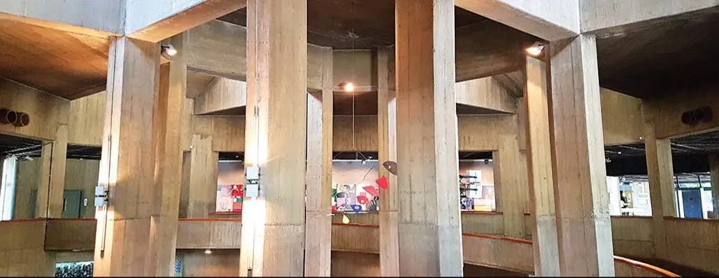 همشهری: موزه هنرهای معاصر سایت ندارد/ حسین هاشم پور اسفند ۱۴۰۰ : تنها موزه در دنیا که سایت ندارد