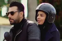 ببینید: موتورسواری احسان خواجه‌امیری و همسرش