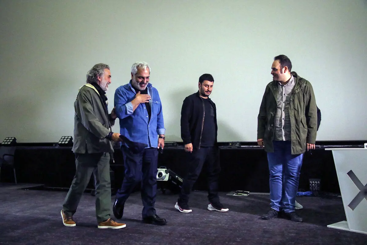 اکران مردمی فیلم ردخون در پردیس سینمایی کورش