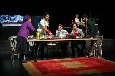 نمایش "نیمه تاریک ماه" در تالار حافظ
