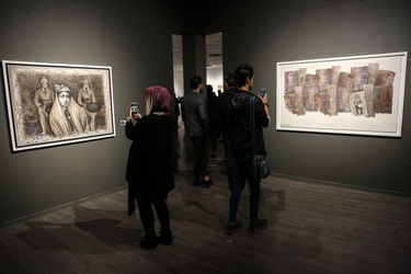 نمایشگاه نقاشی ناصر پلنگی و لباس بهنود جواهرپور در گالری آریانا