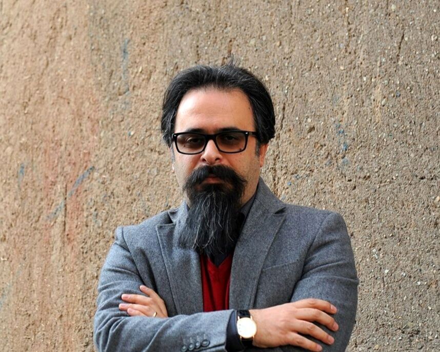 به کدام گناه ۱۲ روز بمباران شدیم؟!!!/ حسین هاشم پور و حس دو گانه این روزها