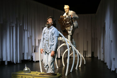 اجرای نمایش "کارد، ترنج، زلیخا" در سالن سایه