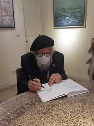رونمایی کتاب درختان عاشق بهشت حسین محجوبی