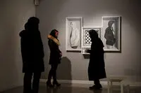 ببینید: نقاشی‌های خاص خانم هنرمند از خودش