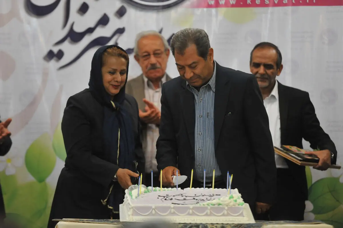 تجلیل از هنرمندان پیشکسوت متولد اردیبهشت ماه