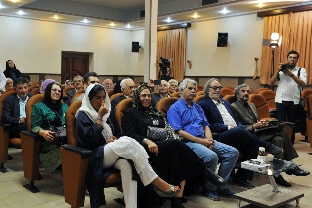 تجلیل از هنرمندان پیشکسوت متولد شهریورماه در مجموعه باغ زیبا