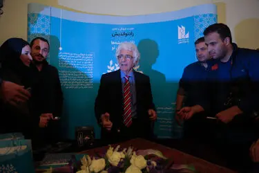 رونمایی از آثار برگزیده‌ی لوریس چکناواریان
