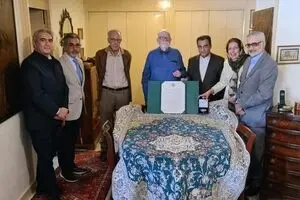 Belgian Iranologist Pierre Lecoq decorated with Mahmud Afshar Award