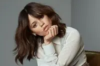 اشک‌های خانم بازیگر به خاطر اینستاگرام درآمد/ ستاره سریال ونزدی: هر چه معروف‌تر می‌شوم من را بیشتر طعمه قرار می‌دهند
