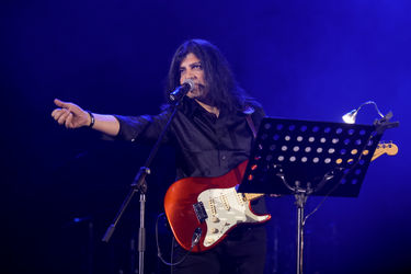 کنسرت کاوه یغمایی در سالن میلاد نمایشگاه بین المللی